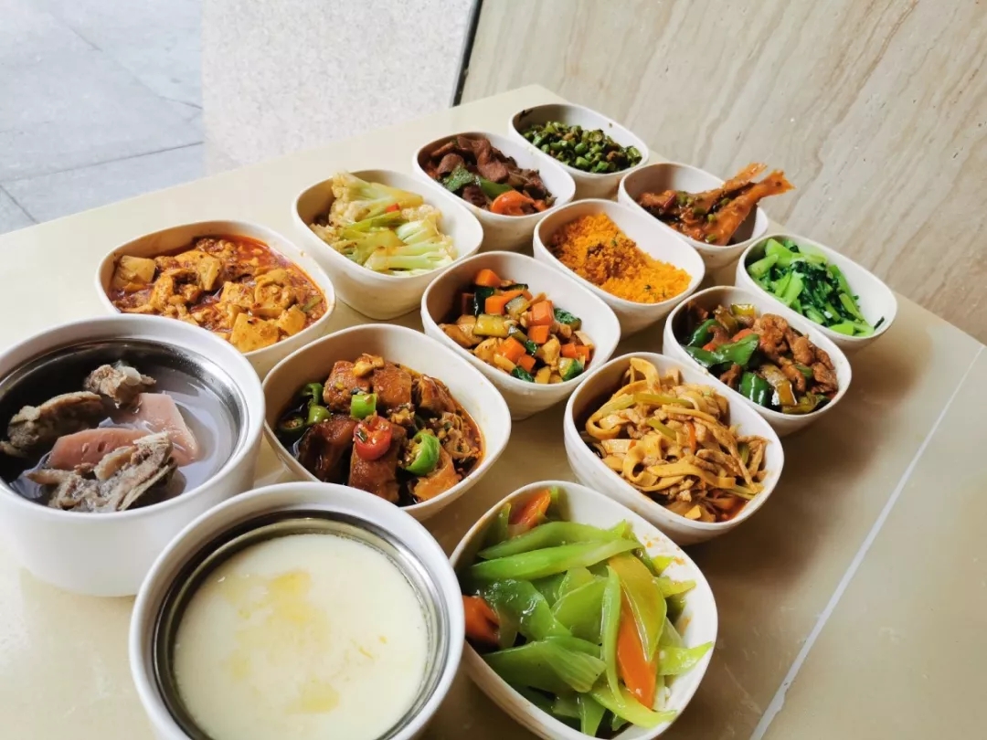 它在蔡甸口碑相传12年，如今再次扩大规模，这波美食实在太诱惑！